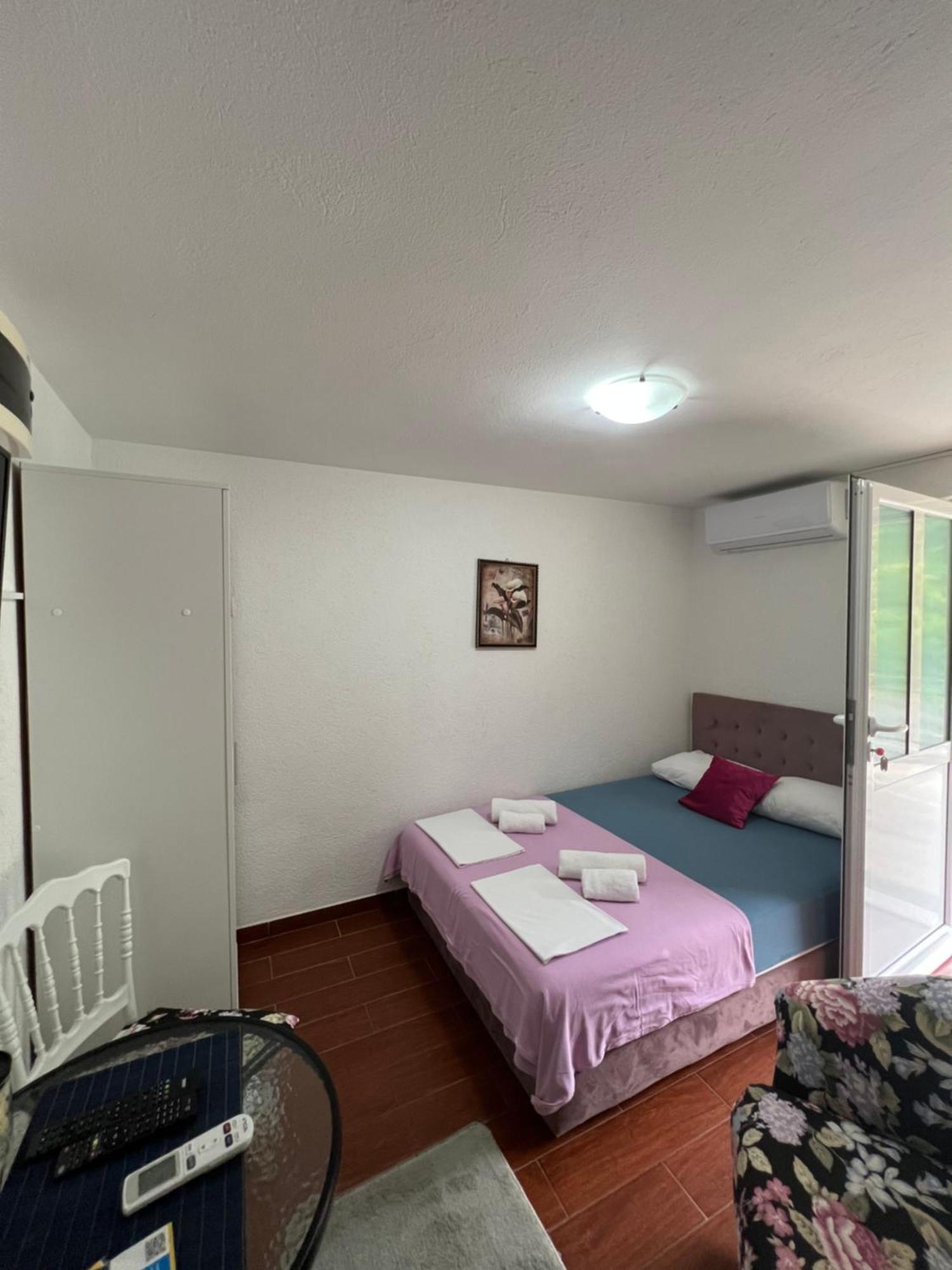 Apartman Tristan Herceg Novi Exterior foto